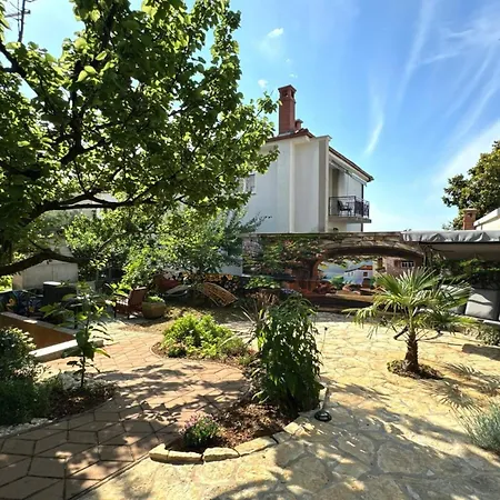 Didi With Private Garden, Close To The Krk Center