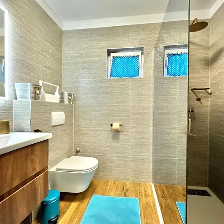 Didi With Private Garden, Close To The Krk Center Apartman