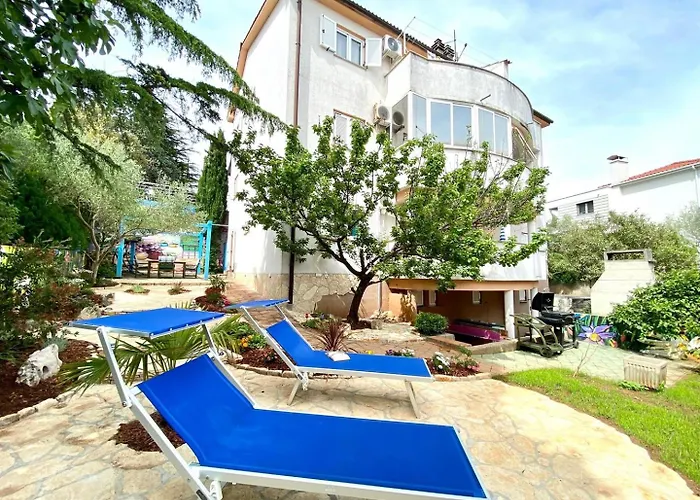 Didi With Private Garden, Close To The Krk Center Krk Town