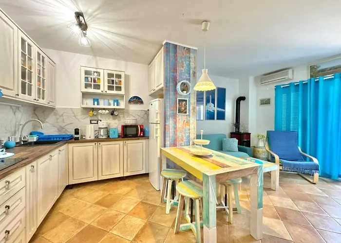 Appartement Didi With Private Garden, Close To The Krk Center *
